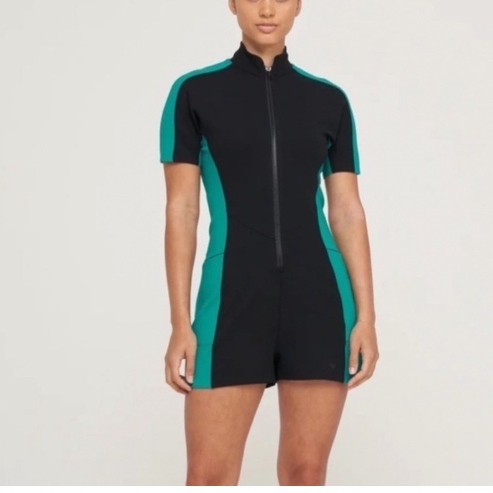 Bad Birdie Caddy Golf Romper Black Teal Colorblock Small Zip Front